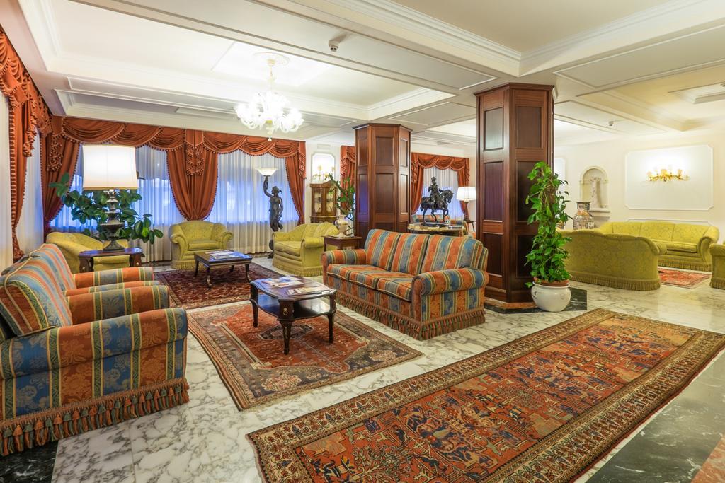 Royal Hotel 4*