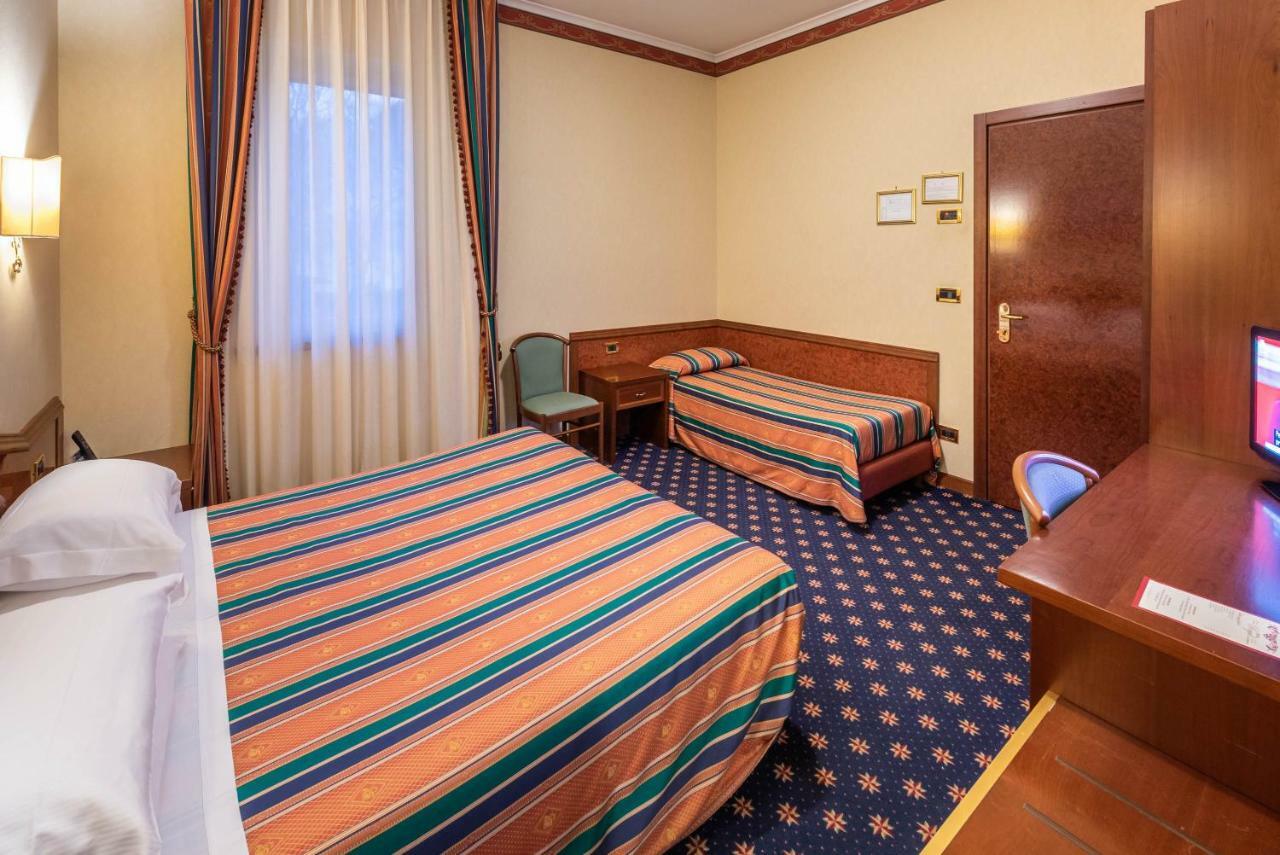 Hotel Royal 4*
